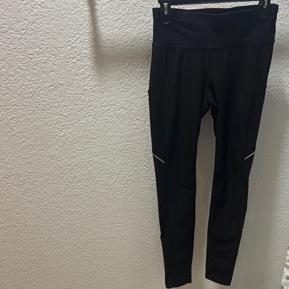 Xersion Black Performance Leggings with Mesh Detail - Picture 1 of 3